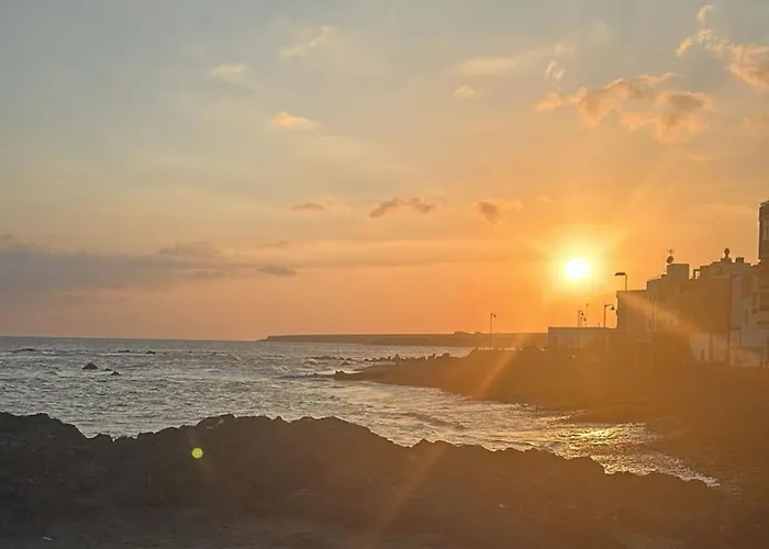 Apartment Cream Apartamento, Galletas *